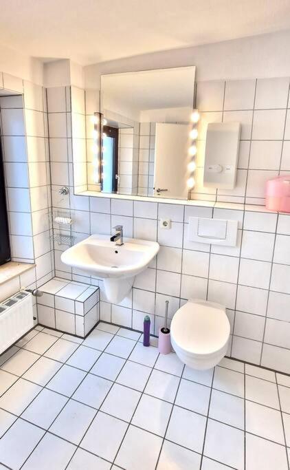 Luna City-Apartment 80Qm 2 Zimmer 2 Baeder 20Km Messe Airport Krefeld Dış mekan fotoğraf