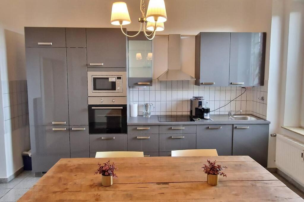 Luna City-Apartment 80Qm 2 Zimmer 2 Baeder 20Km Messe Airport Krefeld Dış mekan fotoğraf